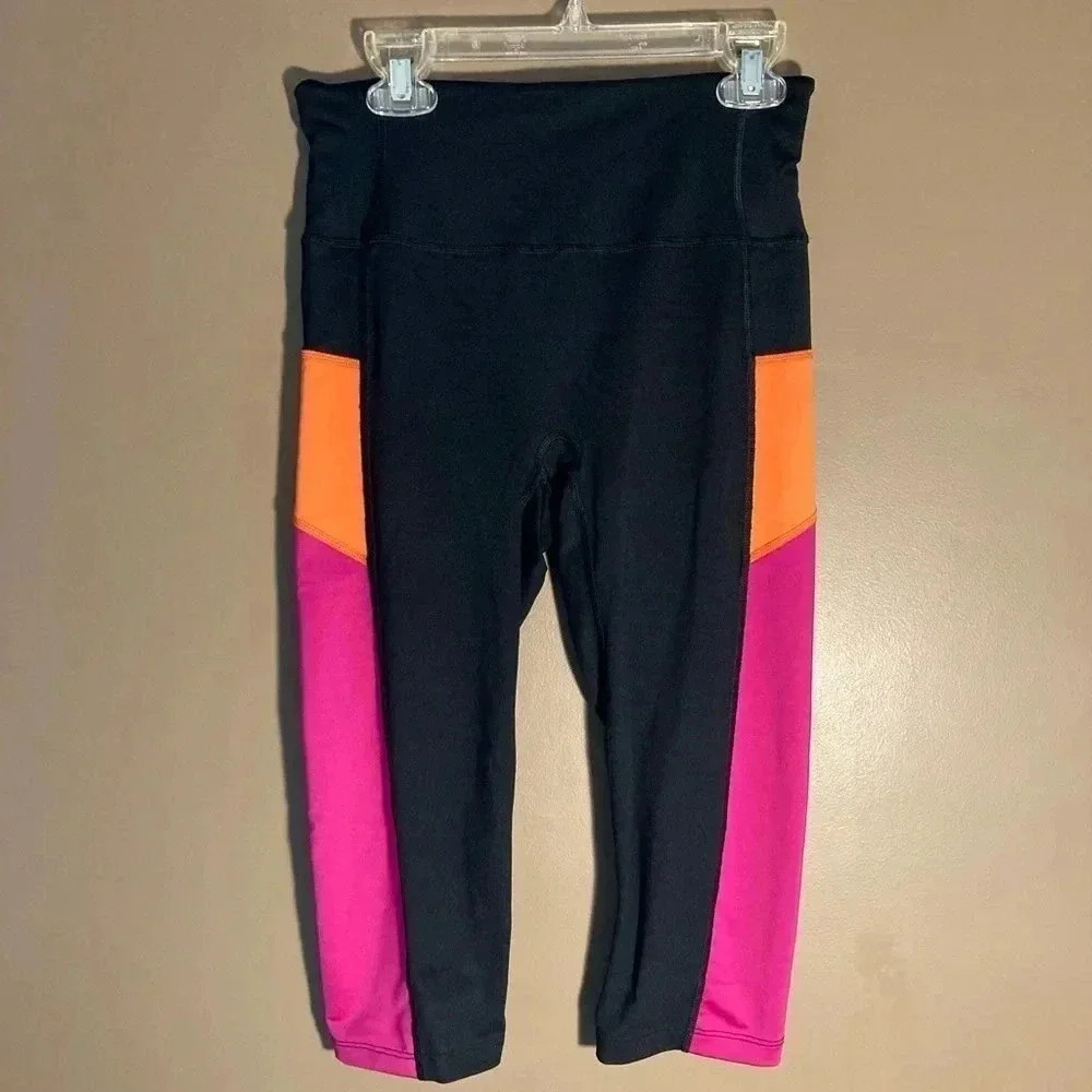 SPANX colorblock pink orange black Capri  leggings